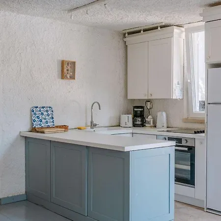 بيت للعطل Dzeba *