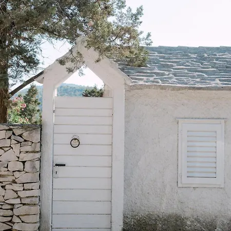 Dzeba بيت للعطل