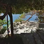 Dzeba Vikendica Povlja (Brac)